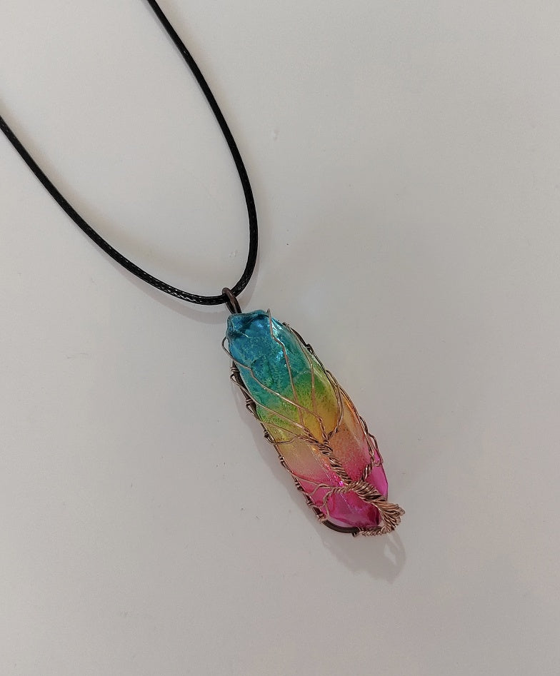 Collier Colonne Cristal Arc-en-ciel – Élégant & Énergétique